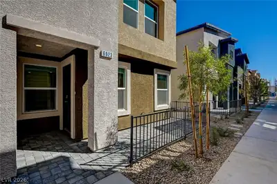 6923 Honor Hill Street, Las Vegas, NV 89166 