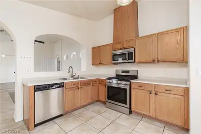 6451 Abbeville River Court, Las Vegas, NV 89122 Kitchen