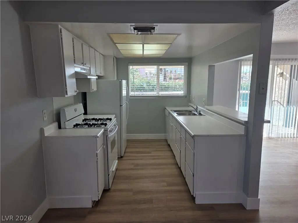 1405 Vegas Valley Drive 216, Las Vegas, NV 89169