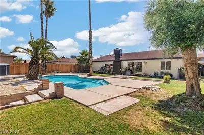 5452 Escondido Street, Las Vegas, NV 89119 Yard