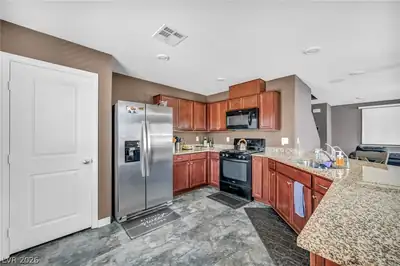 1205 Deep Valley Avenue, North Las Vegas, NV 89084 Kitchen