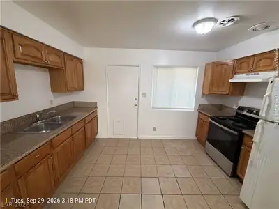 2118 Marlin Avenue 1/2, Las Vegas, NV 89101 Kitchen