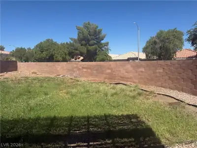 2400 Miki Court, Henderson, NV 89052 Yard
