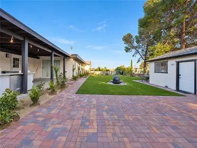 9035 West Hammer Lane, Las Vegas, NV 89149 Yard