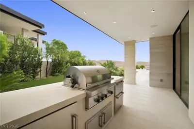 11675 Discovery Canyon Drive, Las Vegas, NV 89135 Patio