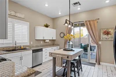 222 Horizon Peak Drive, Henderson, NV 89012 Kitchen