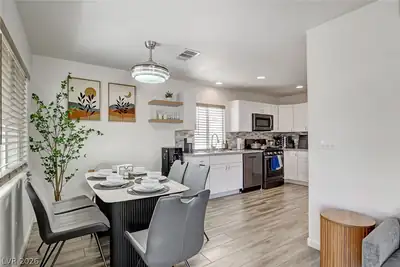 1658 Garden Path Court, Las Vegas, NV 89119 
