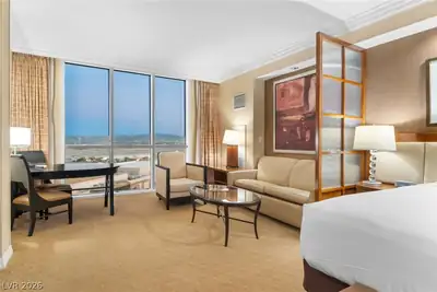 145 East HARMON Avenue 1806, Las Vegas, NV 89109 Bedroom
