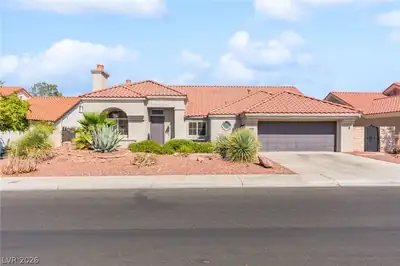 2900 Crown Ridge Drive, Las Vegas, NV 89134 Front of Structure