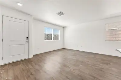 2661 SADDLE BRONZE Court, North Las Vegas, NV 89086 Living Room
