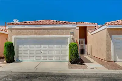 2830 Serenidad Drive, Las Vegas
