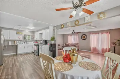 111 Sir Arthur Drive, Las Vegas, NV 89110 Dining Area