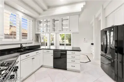 409 Indigo Springs Street, Henderson, NV 89014 Kitchen