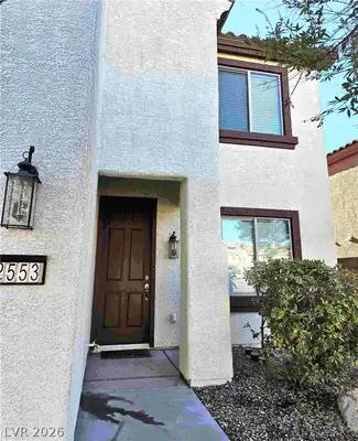 2553 Chateau Clermont Street, Henderson, NV 89044 Entry