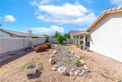 4633 Sophia Way, North Las Vegas, NV 89032 Yard