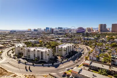 730 South Royal Crest Circle 426, Las Vegas