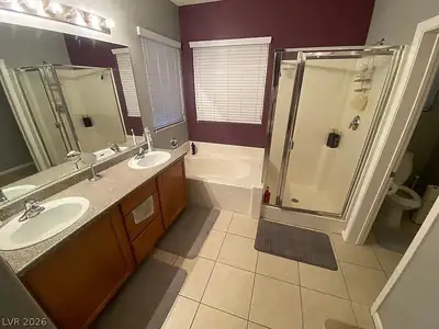 8579 Nature Scene Drive, Las Vegas, NV 89139 Primary Bathroom