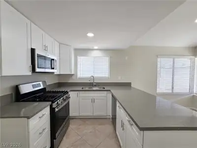 908 Coral Isle Way, Las Vegas, NV 89108 Kitchen