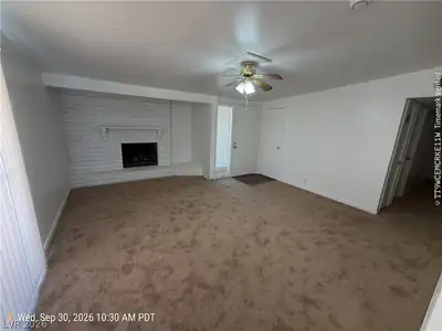 1663 El Segundo Avenue, Las Vegas, NV 89169 Living Room
