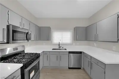 2653 Thunder Struck Court, North Las Vegas, NV 89030 Kitchen