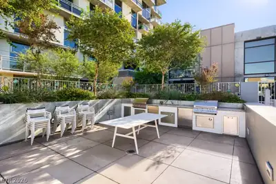 353 East Bonneville Avenue 253, Las Vegas, NV 89101 Patio