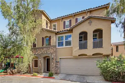 10446 Wildflower Gully Street, Las Vegas