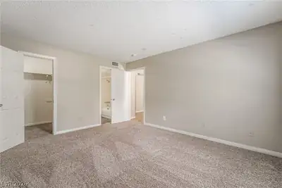 3823 South Maryland Parkway C4, Las Vegas, NV 89119 Bedroom