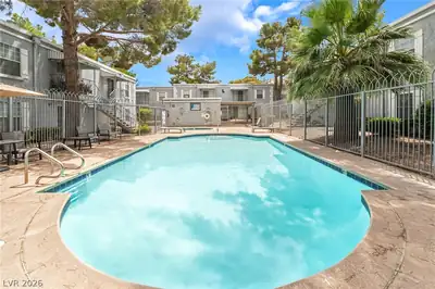 3823 South Maryland Parkway C4, Las Vegas, NV 89119 Pool