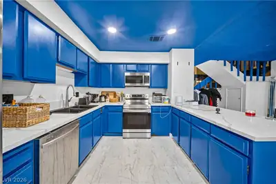 640 Brookway Lane, Las Vegas, NV 89169 Kitchen
