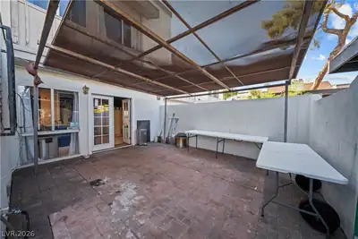 640 Brookway Lane, Las Vegas, NV 89169 Patio