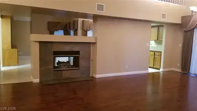 3212 Beacon Shores Circle, Las Vegas, NV 89117 Living Room