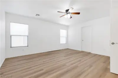5354 Aurora Beam Avenue, Las Vegas, NV 89122 Bedroom