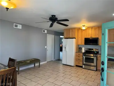 7066 Pinebrook Court, Las Vegas, NV 89147 Kitchen