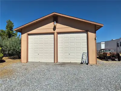 670 West Calvada Boulevard, Pahrump, NV 89048 Garage