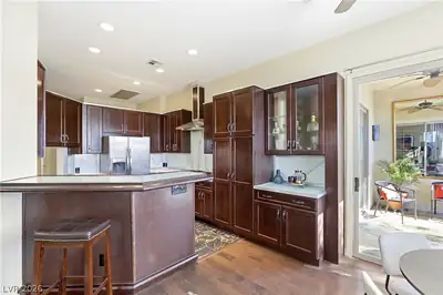 395 Cascade Mist Avenue, Las Vegas, NV 89123 Kitchen