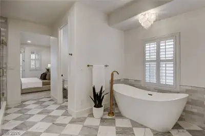 10721 BERINGER Drive, Las Vegas, NV 89144 Primary Bathroom
