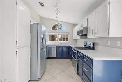 1705 Eagle Feather Street, Las Vegas, NV 89128 Kitchen