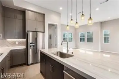 2484 Indigo Mountain Street, Henderson, NV 89044 Kitchen