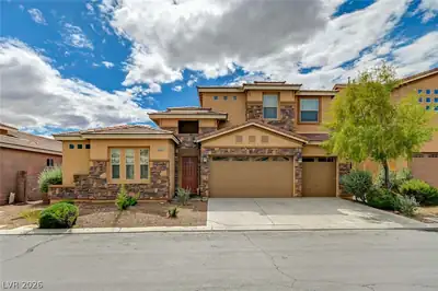 8089 Cape Flattery Avenue Las Vegas, NV 89147