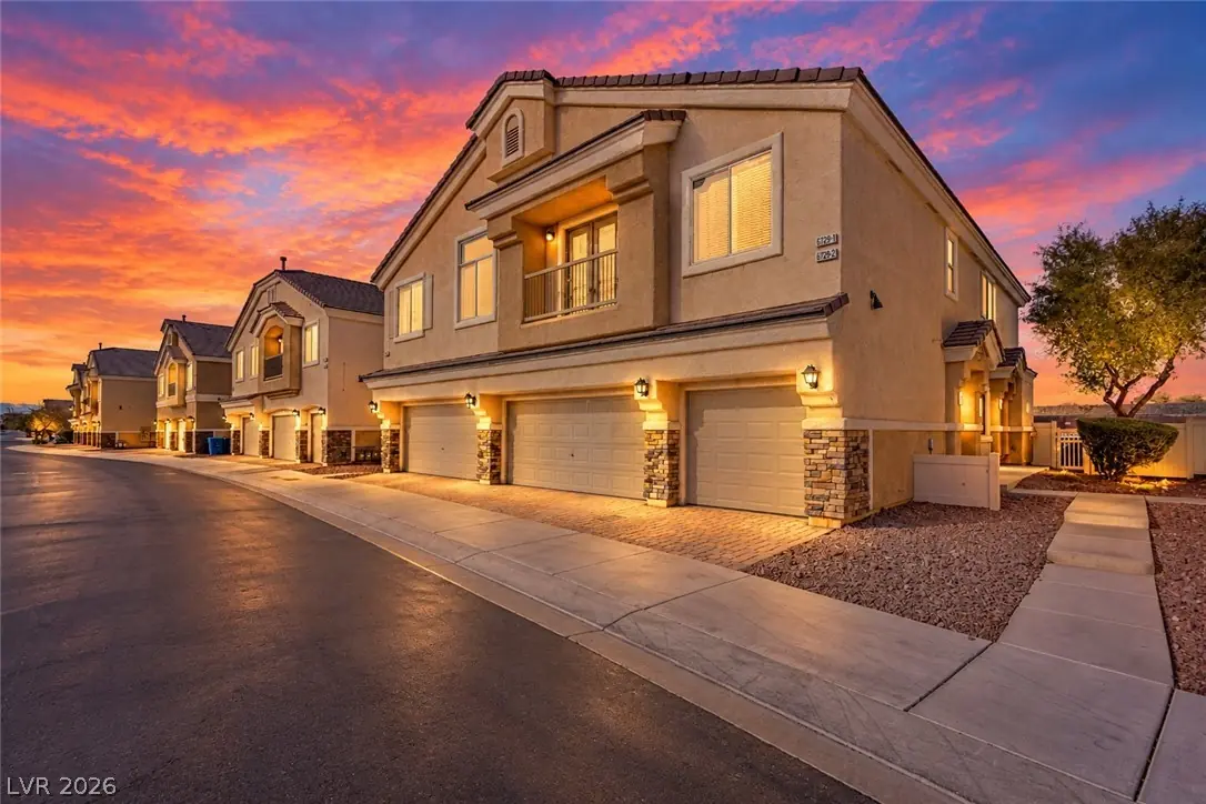 6717 Lookout Lodge Lane 1, North Las Vegas, NV 89084