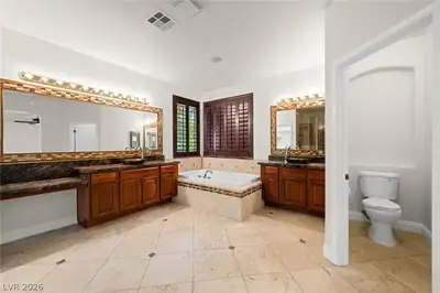 1301 Pine Leaf Drive, Las Vegas, NV 89144 Primary Bathroom