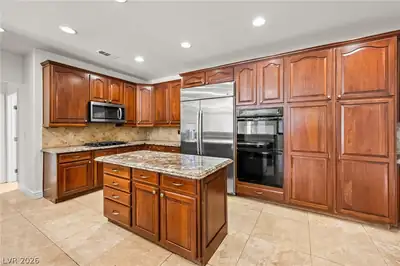 1301 Pine Leaf Drive, Las Vegas, NV 89144 Kitchen