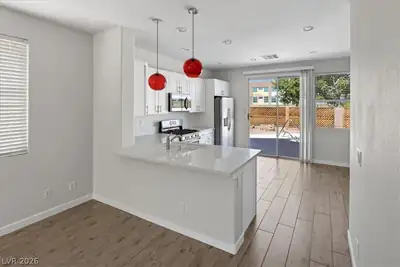9914 Ridge Hill Avenue, Las Vegas, NV 89147 Kitchen