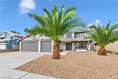 2112 Verdinal Drive, Las Vegas, NV 89146 Front of Structure