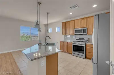 10512 Nantucket Ridge Avenue, Las Vegas, NV 89166 Kitchen