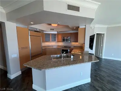 222 Karen Avenue 2608, Las Vegas, NV 89109 Kitchen