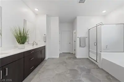 544 Front Range Lane, North Las Vegas, NV 89084 Primary Bathroom