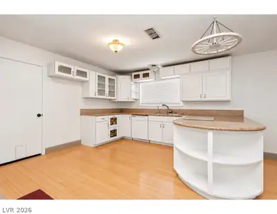 4176 Vancouver Avenue, Las Vegas, NV 89121 Kitchen