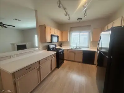 5104 Jordan Frey Street 204, Las Vegas, NV 89130 Kitchen