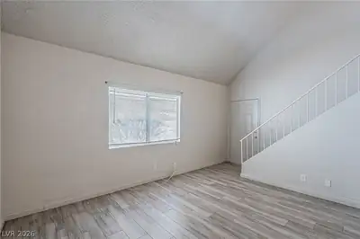 5168 GARDEN Lane C, Las Vegas, NV 89119 Bedroom
